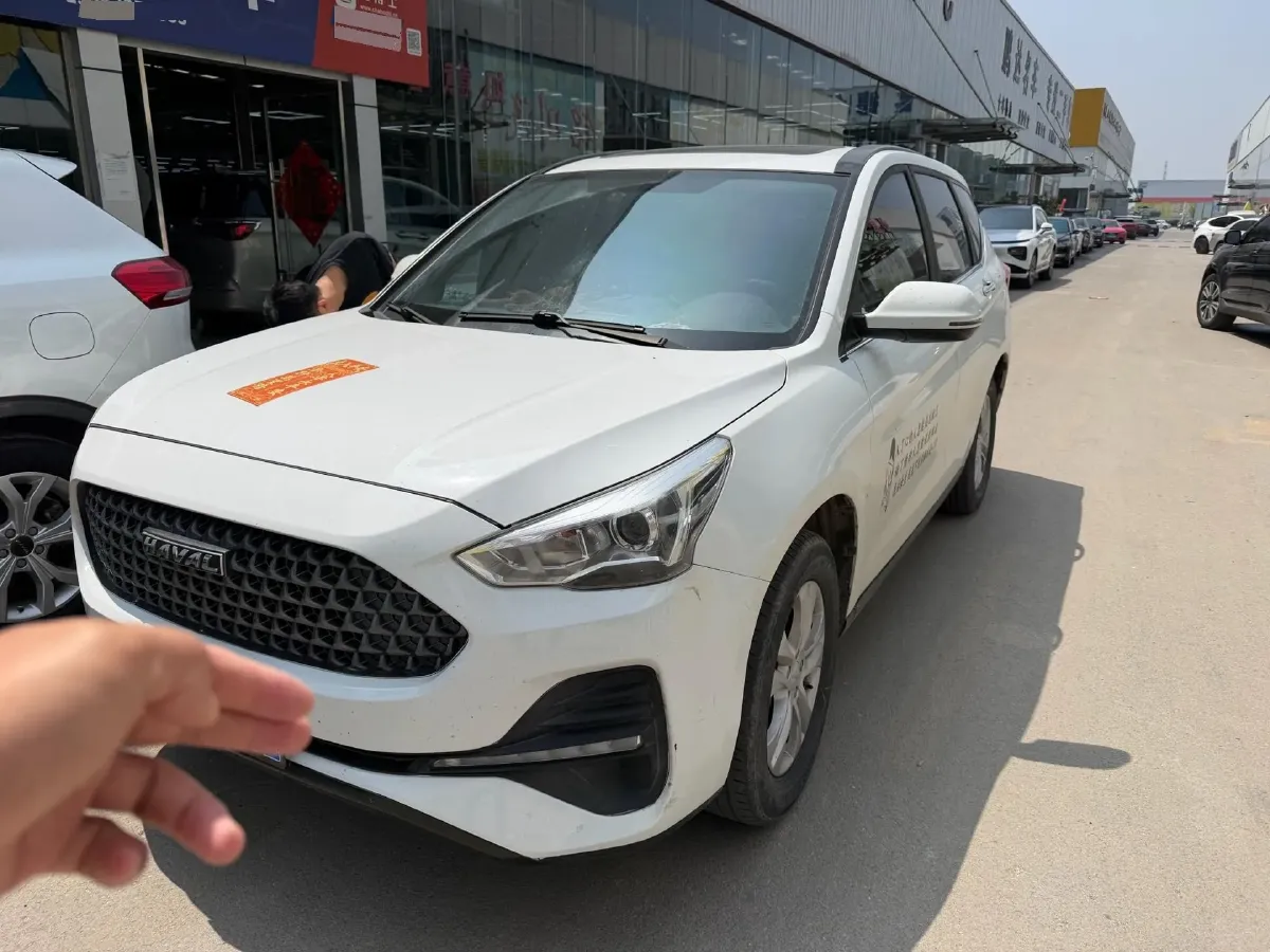 2019 Haval M6 1.5T 150HP L4 7DCT,autocango,china used car exporter,china ev exporter,chinese used car exporter,chinese used ev exporter