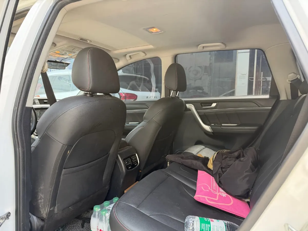 2019 Haval M6 1.5T 150HP L4 7DCT,autocango,china used car exporter,china ev exporter,chinese used car exporter,chinese used ev exporter