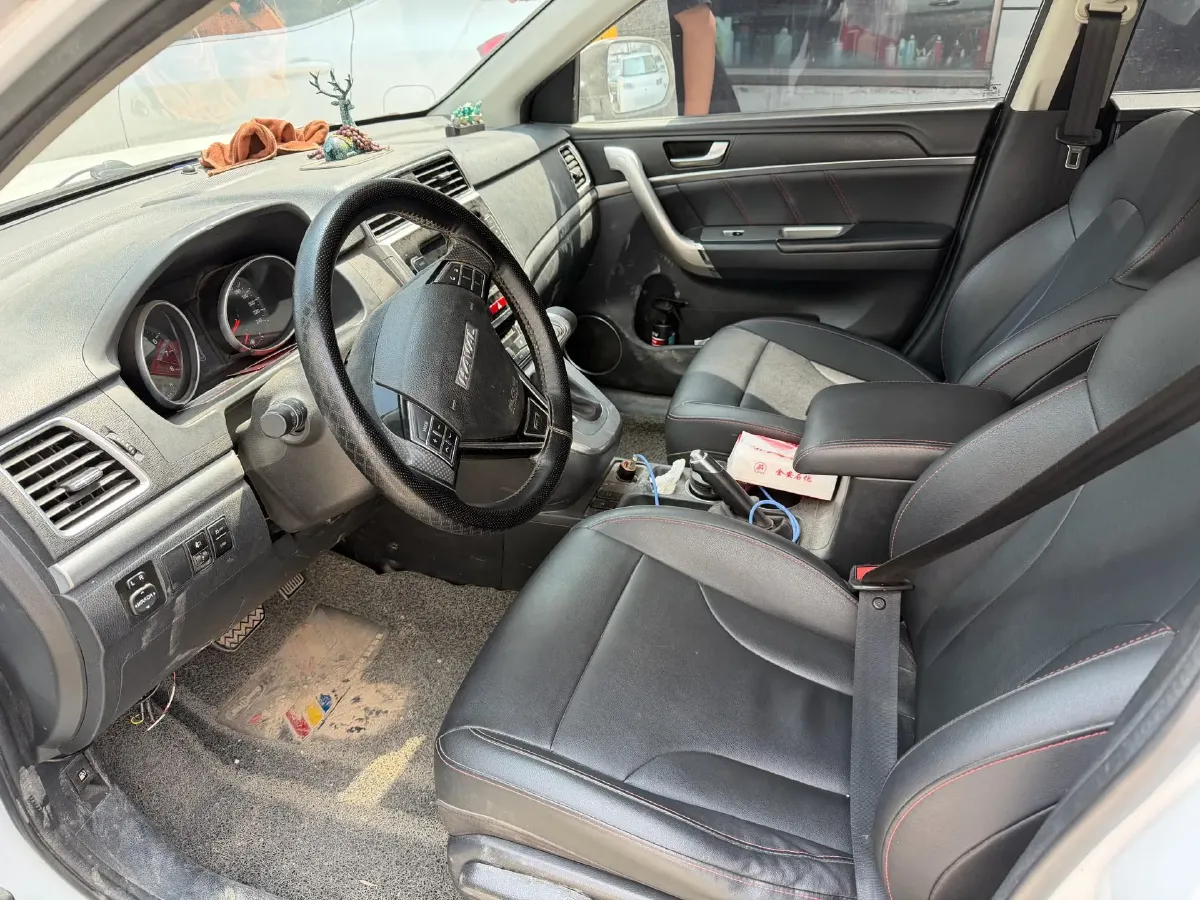 2019 Haval M6 1.5T 150HP L4 7DCT,autocango,china used car exporter,china ev exporter,chinese used car exporter,chinese used ev exporter