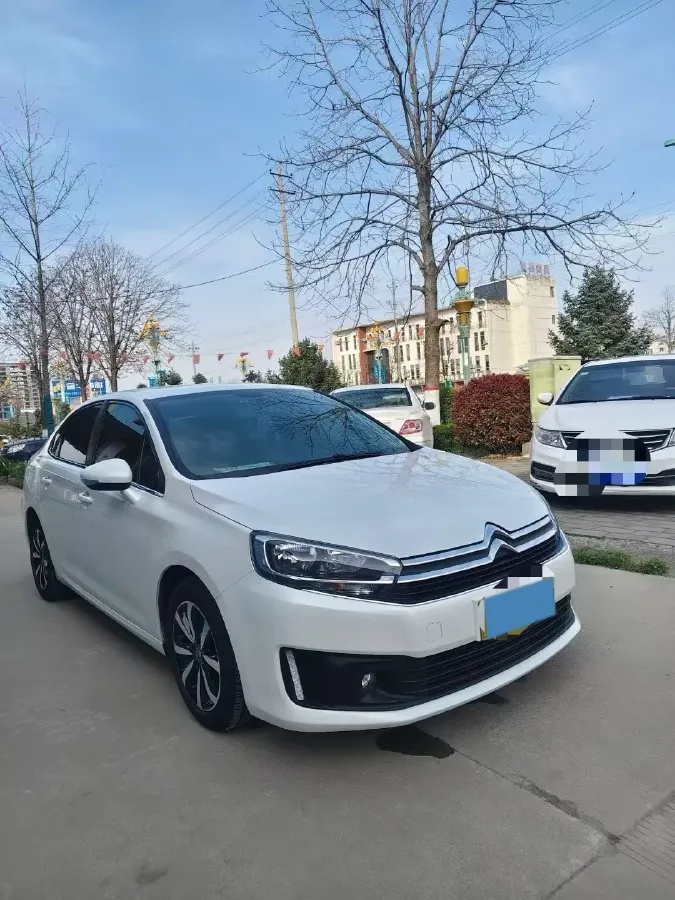 2018 Citroen C4 C-Quatre 1.6L 117HP L4 5MT,autocango,china used car exporter,china ev exporter,chinese used car exporter,chinese used ev exporter