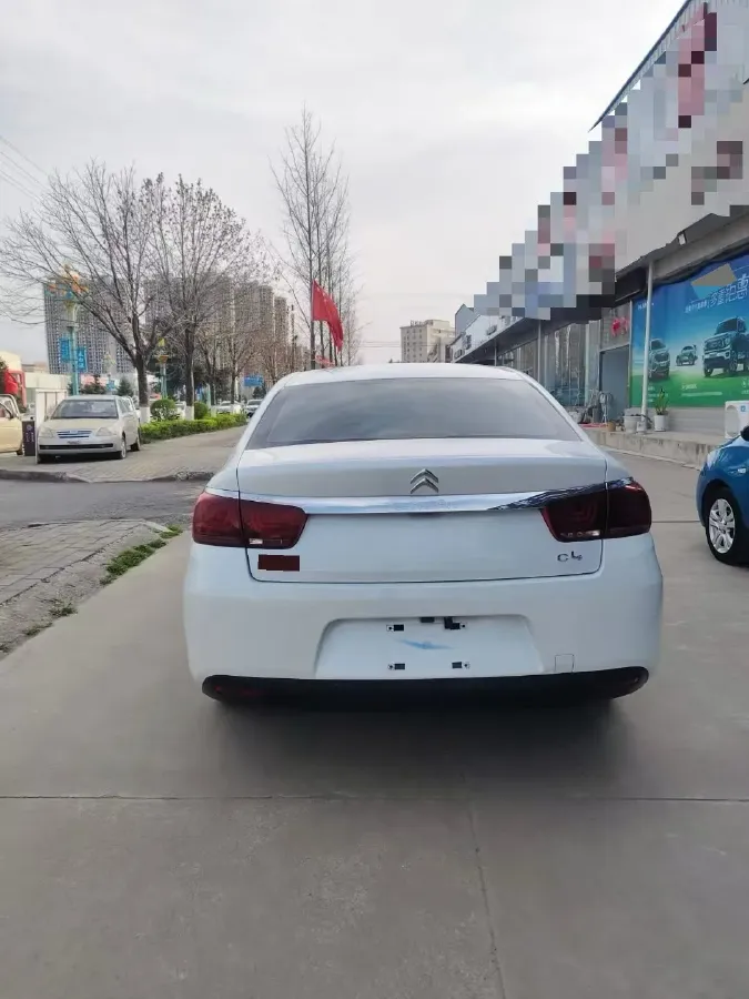 2018 Citroen C4 C-Quatre 1.6L 117HP L4 5MT,autocango,china used car exporter,china ev exporter,chinese used car exporter,chinese used ev exporter