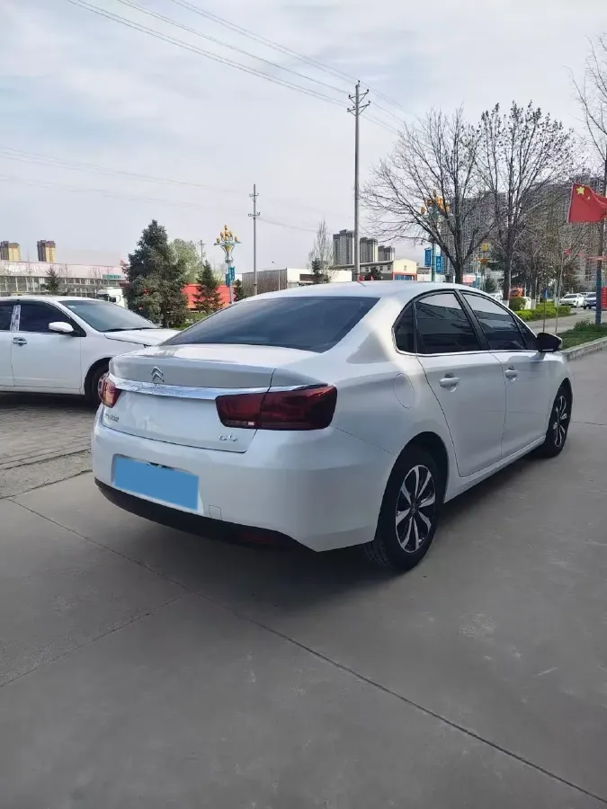 2018 Citroen C4 C-Quatre 1.6L 117HP L4 5MT,autocango,china used car exporter,china ev exporter,chinese used car exporter,chinese used ev exporter