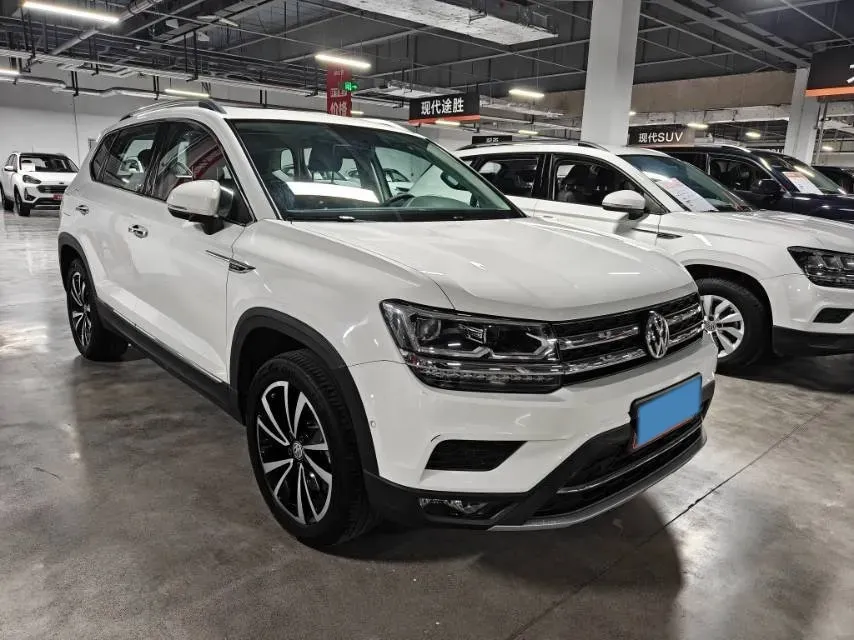 2019 Jeep Compass 1.3T 173HP L4 9AT,autocango,china used car exporter,china ev exporter,chinese used car exporter,chinese used ev exporter