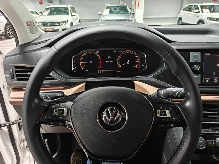 2019 Jeep Compass 1.3T 173HP L4 9AT,autocango,china used car exporter,china ev exporter,chinese used car exporter,chinese used ev exporter