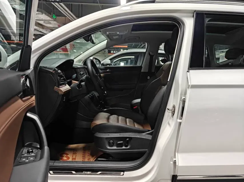 2019 Jeep Compass 1.3T 173HP L4 9AT,autocango,china used car exporter,china ev exporter,chinese used car exporter,chinese used ev exporter