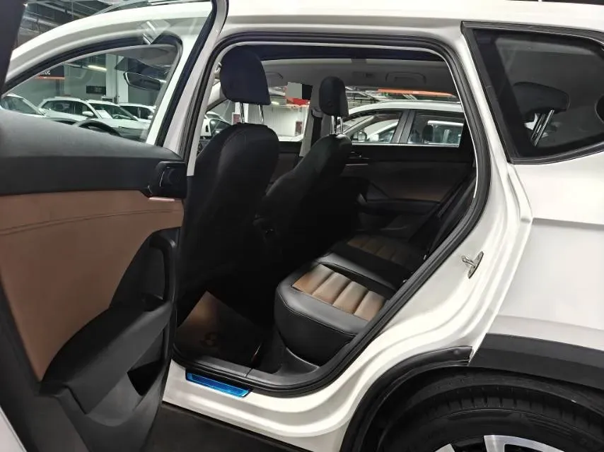 2019 Jeep Compass 1.3T 173HP L4 9AT,autocango,china used car exporter,china ev exporter,chinese used car exporter,chinese used ev exporter