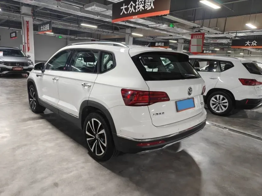 2019 Jeep Compass 1.3T 173HP L4 9AT,autocango,china used car exporter,china ev exporter,chinese used car exporter,chinese used ev exporter