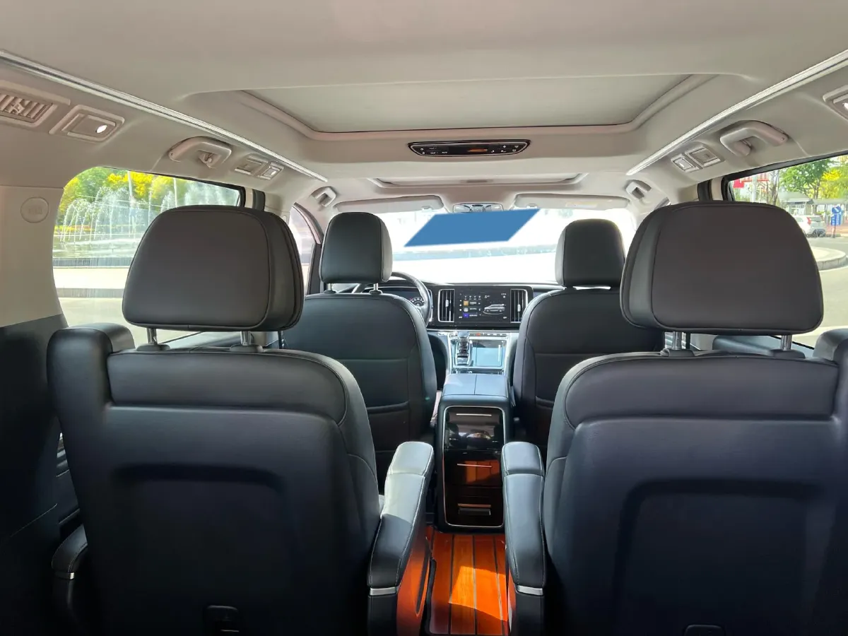 2021 GAC Trumpchi M8 2.0T 252HP L4 8AT,autocango,china used car exporter,china ev exporter,chinese used car exporter,chinese used ev exporter