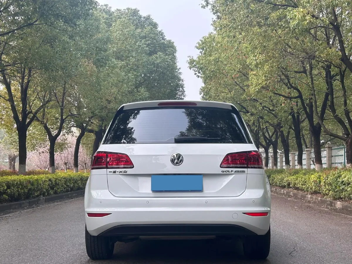 2018 Volkswagen Golf Sportsvan 1.6L 110HP L4 6AT,autocango,china used car exporter,china ev exporter,chinese used car exporter,chinese used ev exporter