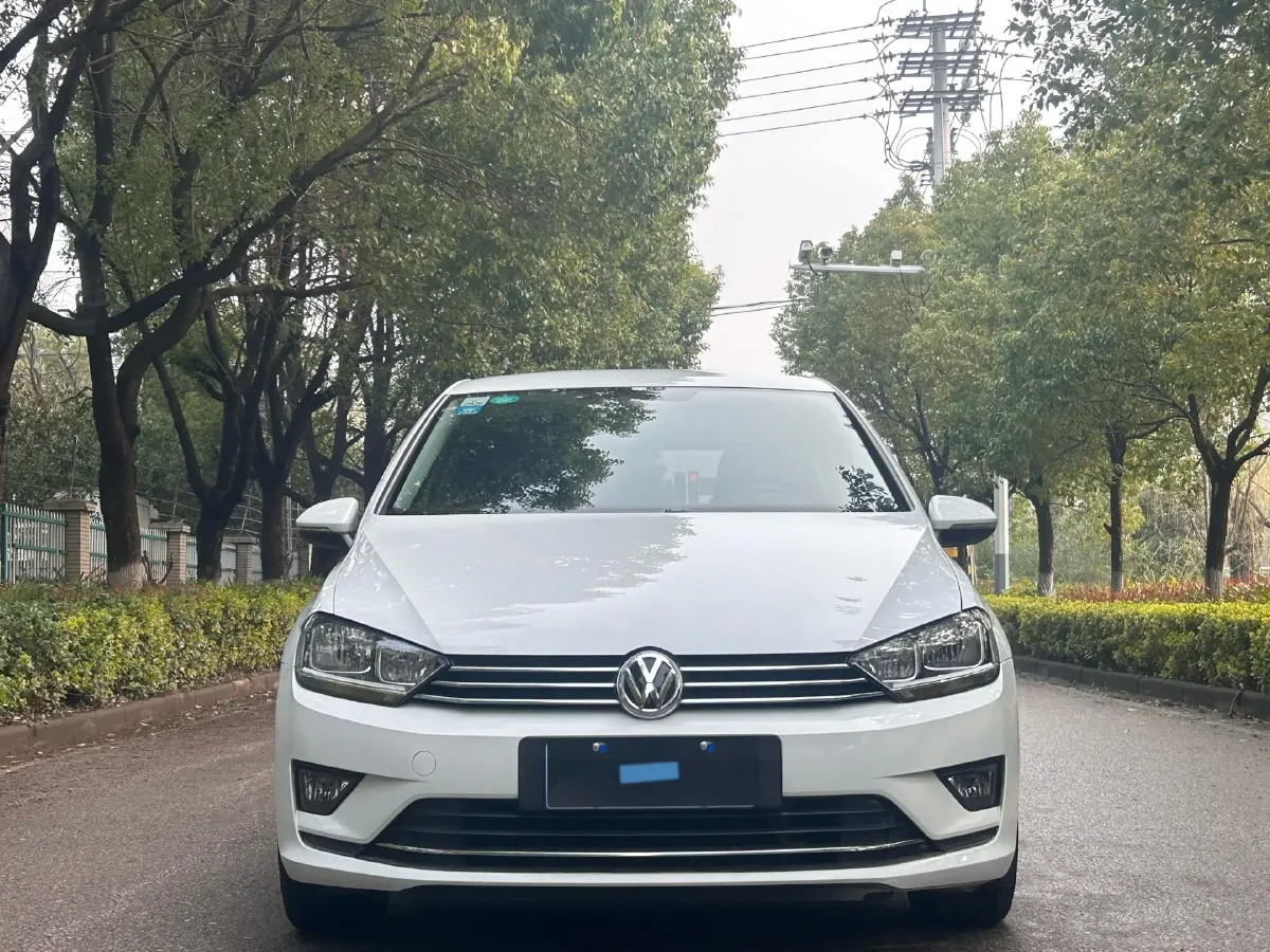 2018 Volkswagen Golf Sportsvan 1.6L 110HP L4 6AT,autocango,china used car exporter,china ev exporter,chinese used car exporter,chinese used ev exporter