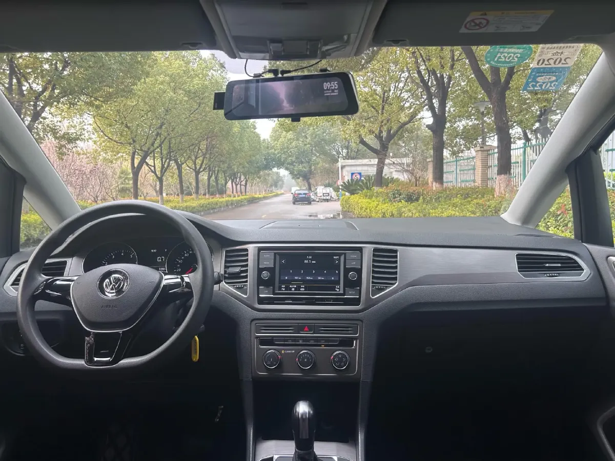 2018 Volkswagen Golf Sportsvan 1.6L 110HP L4 6AT,autocango,china used car exporter,china ev exporter,chinese used car exporter,chinese used ev exporter