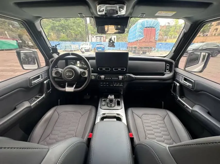 2025 212 212 T01 2.0T 252HP L4 8AT,autocango,china used car exporter,china ev exporter,chinese used car exporter,chinese used ev exporter