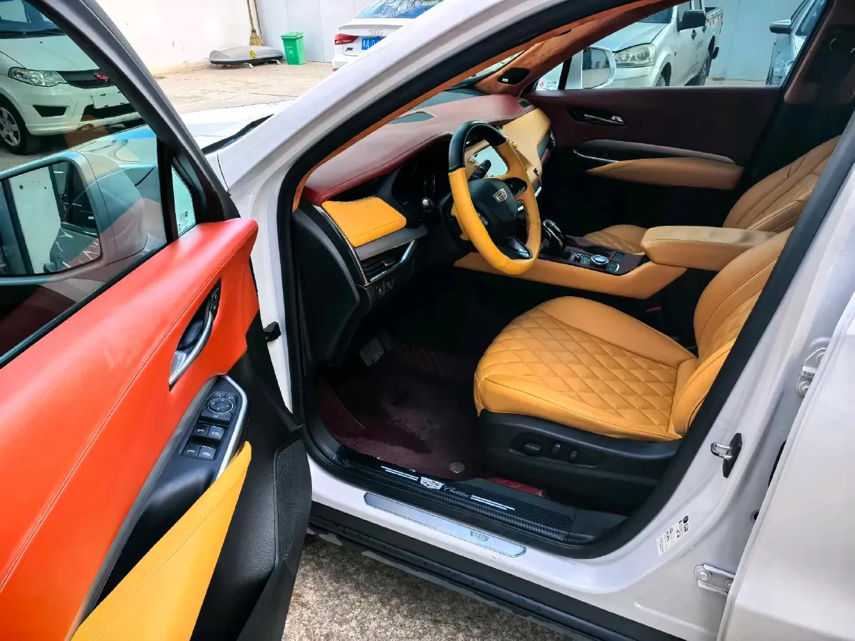 2021 Cadillac XT4 2.0T 237HP L4 9AT,autocango,china used car exporter,china ev exporter,chinese used car exporter,chinese used ev exporter