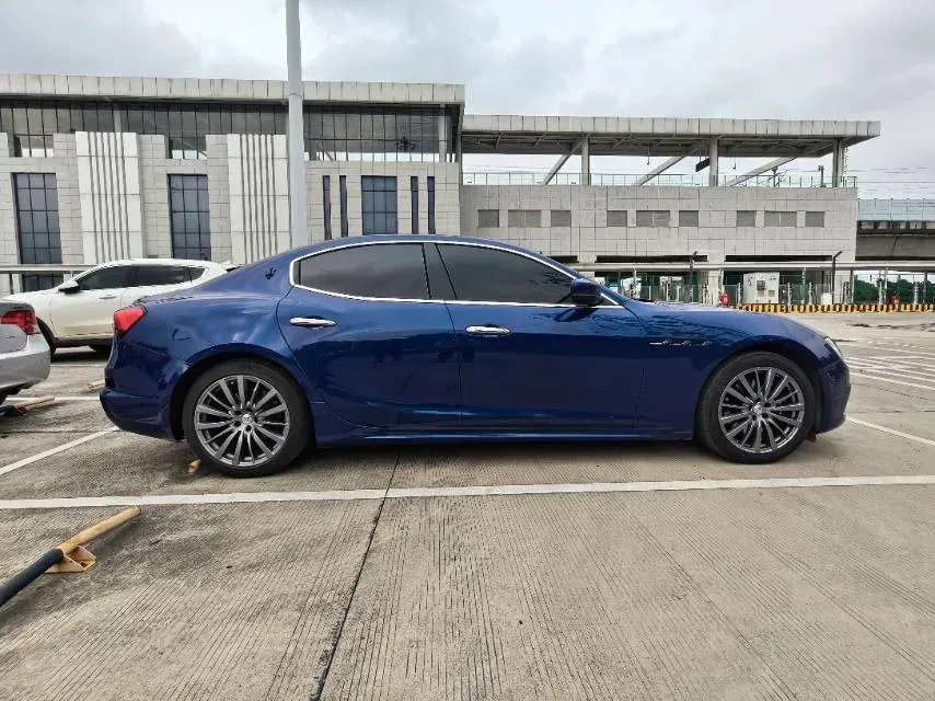 2023 Audi A8 3.0T 286HP V6 8AT,autocango,china used car exporter,china ev exporter,chinese used car exporter,chinese used ev exporter