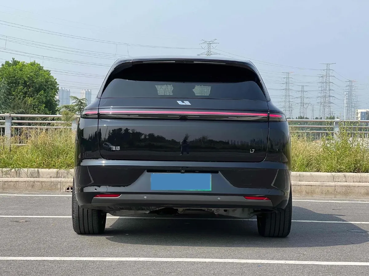 2023 Li L7 Range Extended 154HP REEV 40.9KWH,autocango,china used car exporter,china ev exporter,chinese used car exporter,chinese used ev exporter