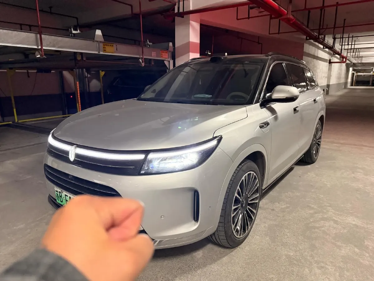 2024 AITO AITO M7 1.5T 152HP L4 REEV 40KWH,autocango,china used car exporter,china ev exporter,chinese used car exporter,chinese used ev exporter