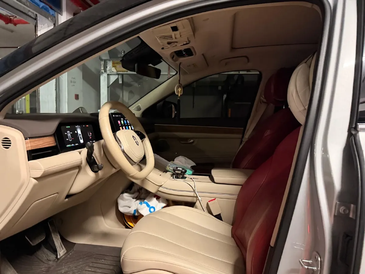 2024 AITO AITO M7 1.5T 152HP L4 REEV 40KWH,autocango,china used car exporter,china ev exporter,chinese used car exporter,chinese used ev exporter