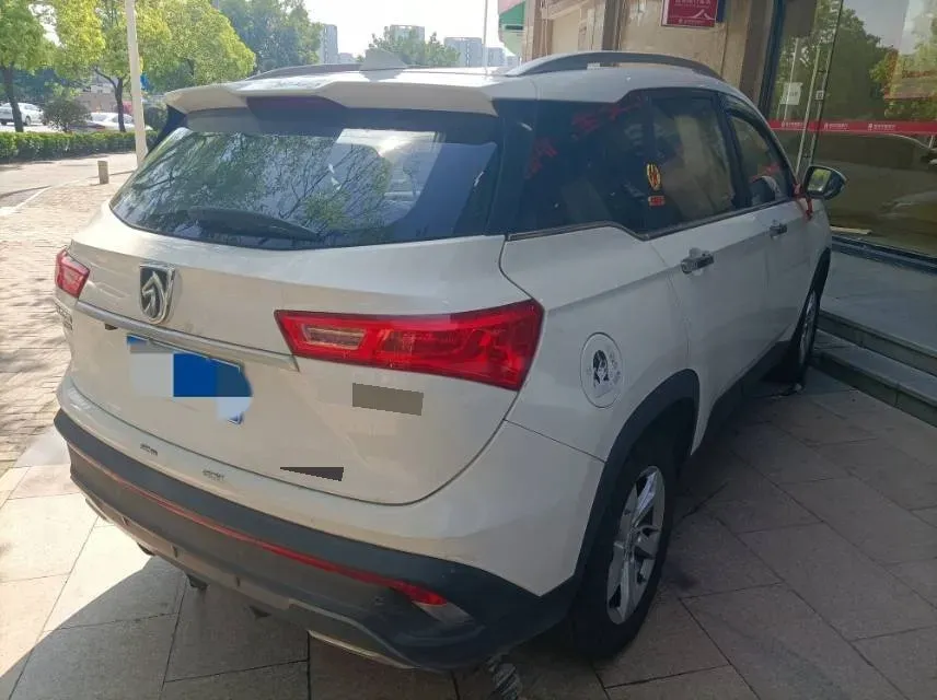 2018 BaoJun 530 1.5T 150HP L4 6MT,autocango,china used car exporter,china ev exporter,chinese used car exporter,chinese used ev exporter