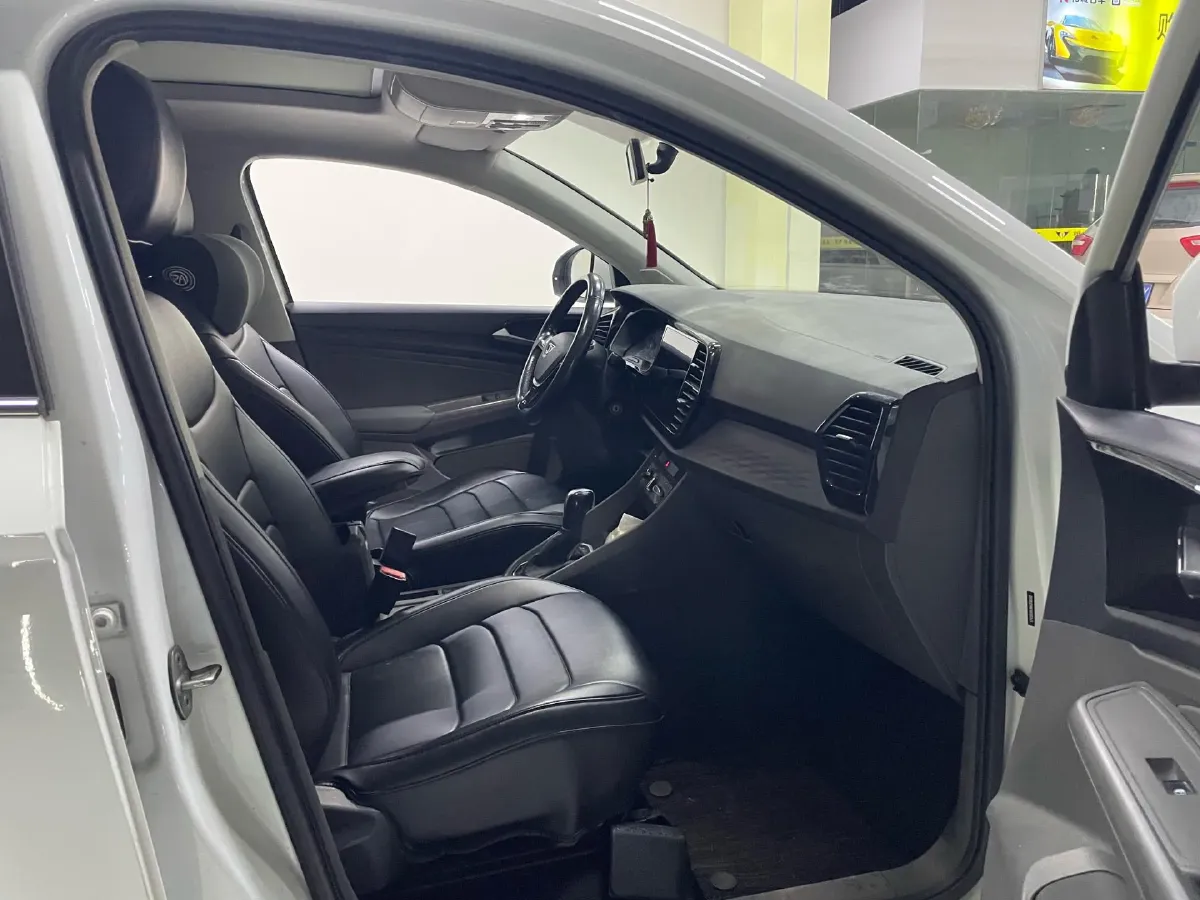 2020 Jetta VS7 1.4T 150HP L4 6AT,autocango,china used car exporter,china ev exporter,chinese used car exporter,chinese used ev exporter