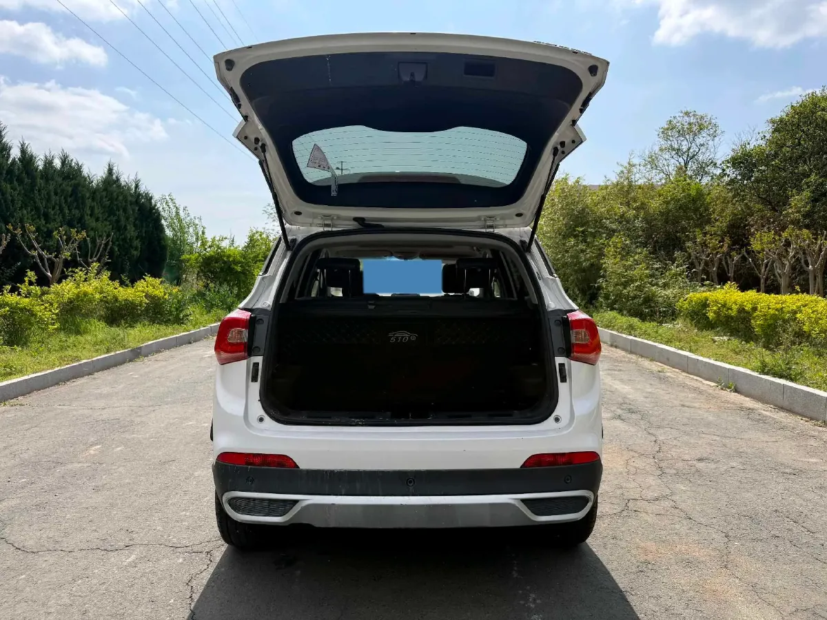 2017 HaiMa S5 Young Edition 1.6L 122HP L4 5MT,autocango,china used car exporter,china ev exporter,chinese used car exporter,chinese used ev exporter