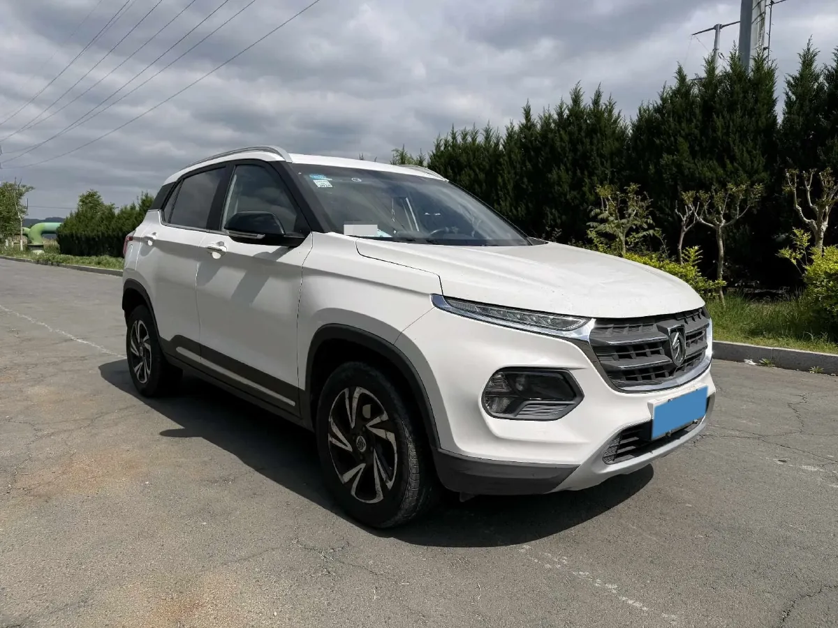 2017 HaiMa S5 Young Edition 1.6L 122HP L4 5MT,autocango,china used car exporter,china ev exporter,chinese used car exporter,chinese used ev exporter