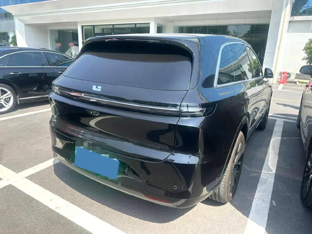 2025 Li L6 Range Extended 154HP L4 REEV,autocango,china used car exporter,china ev exporter,chinese used car exporter,chinese used ev exporter