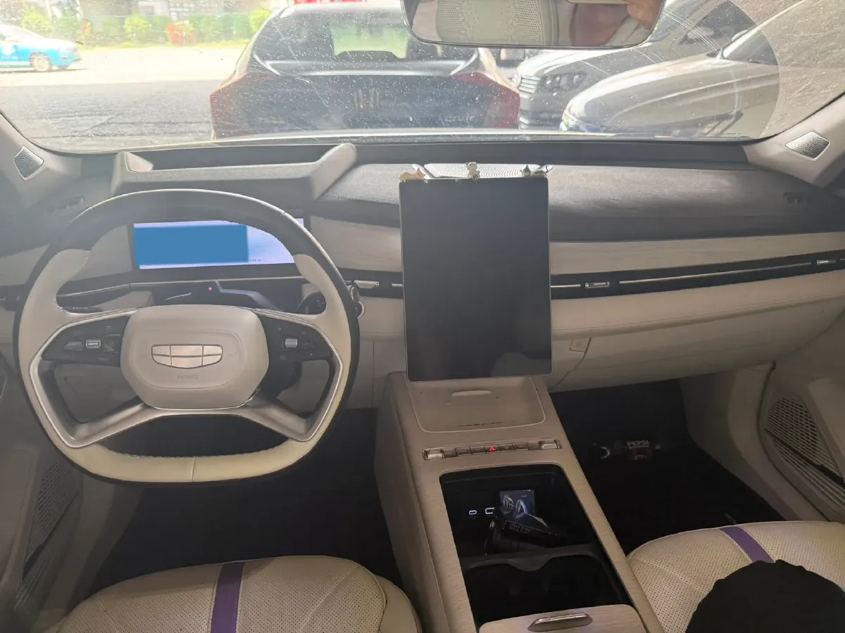 2024 Geely Preface 1.5T 163HP L4 3DHT Hybrid,autocango,china used car exporter,china ev exporter,chinese used car exporter,chinese used ev exporter