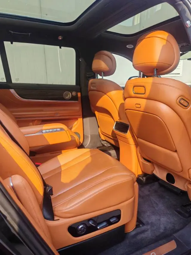 2024 AITO AITO M9 1.5T 152HP L4 REEV 42KWH,autocango,china used car exporter,china ev exporter,chinese used car exporter,chinese used ev exporter