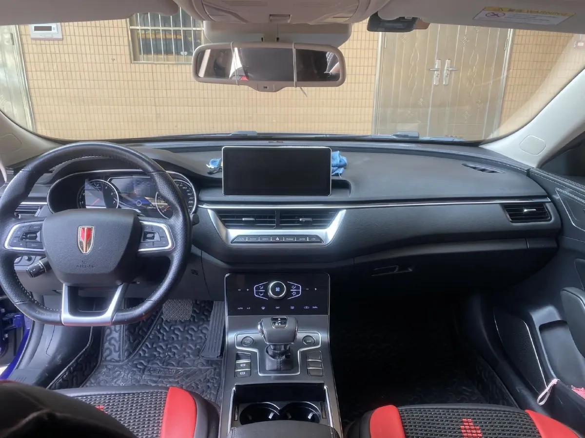 2022 HongQi H5 1.8T 197HP L4 6AT,autocango,china used car exporter,china ev exporter,chinese used car exporter,chinese used ev exporter