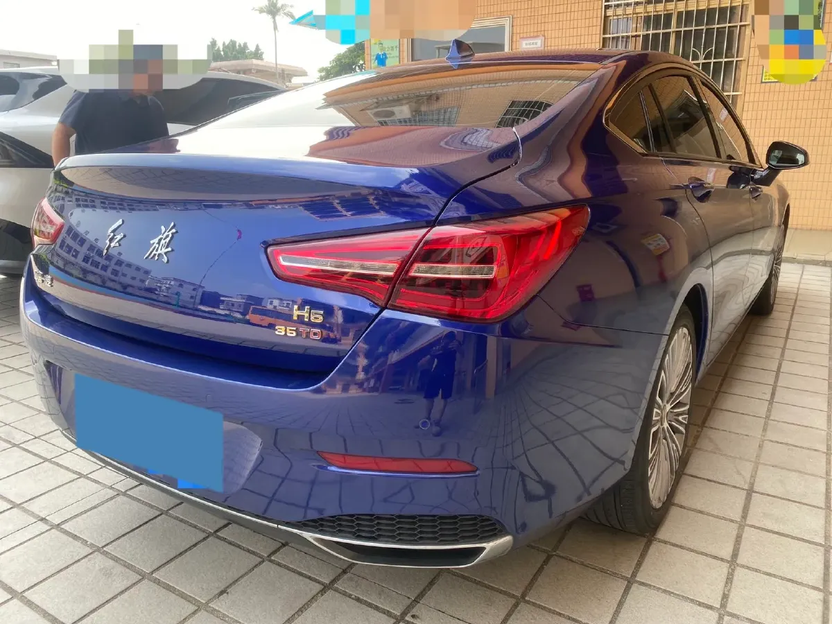 2022 HongQi H5 1.8T 197HP L4 6AT,autocango,china used car exporter,china ev exporter,chinese used car exporter,chinese used ev exporter