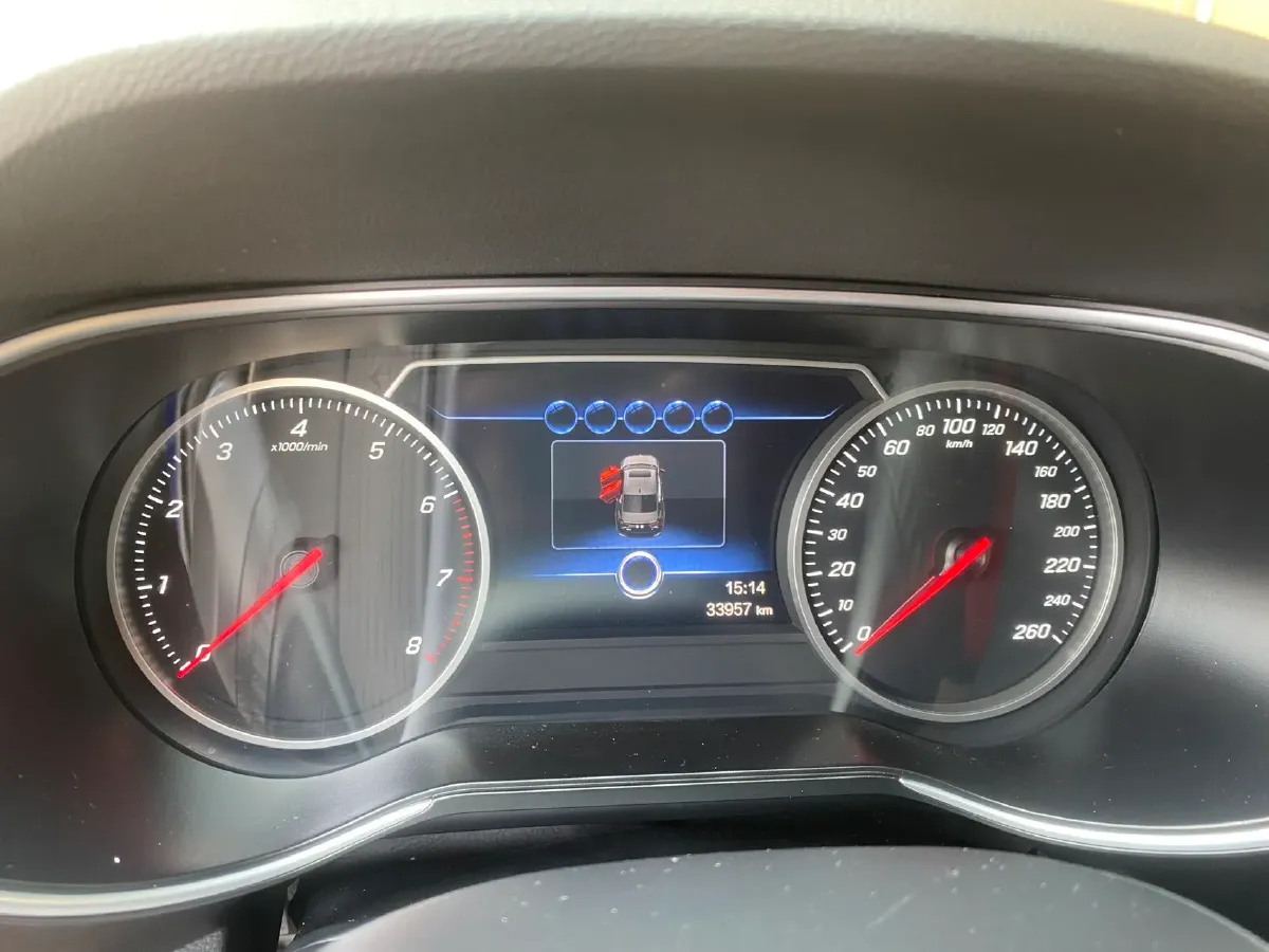 2022 HongQi H5 1.8T 197HP L4 6AT,autocango,china used car exporter,china ev exporter,chinese used car exporter,chinese used ev exporter