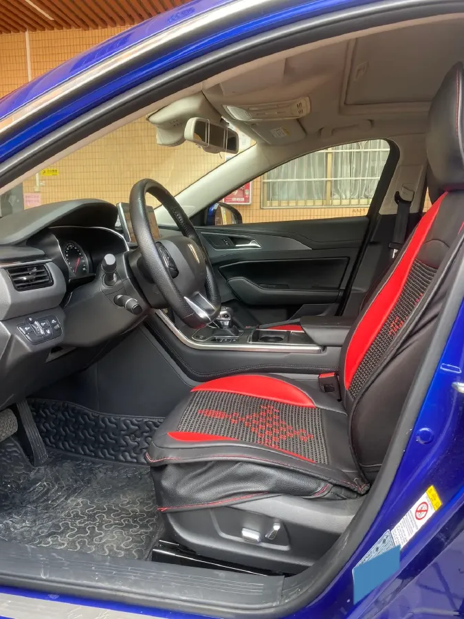 2022 HongQi H5 1.8T 197HP L4 6AT,autocango,china used car exporter,china ev exporter,chinese used car exporter,chinese used ev exporter