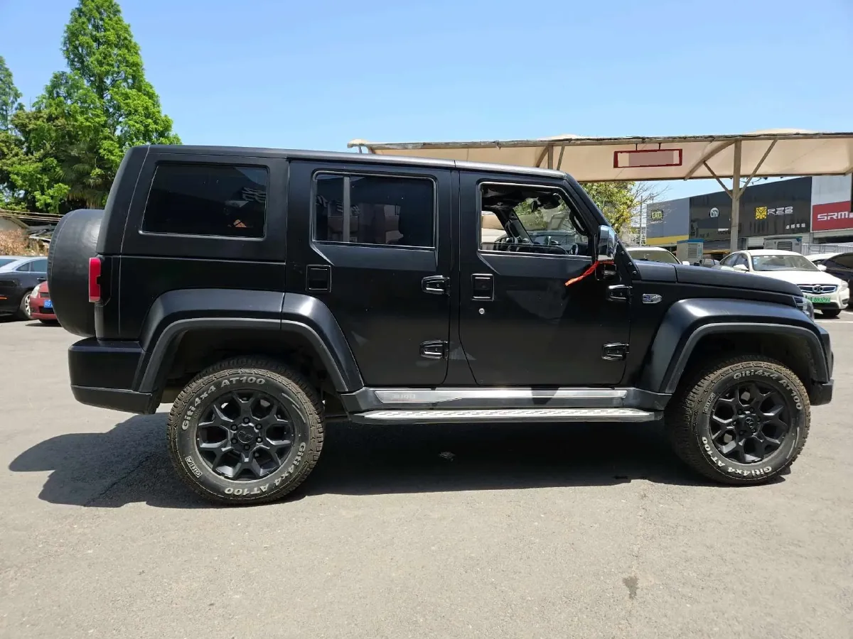 2023 Beijing BJ40 2.0T 163HP L4 8AT,autocango,china used car exporter,china ev exporter,chinese used car exporter,chinese used ev exporter