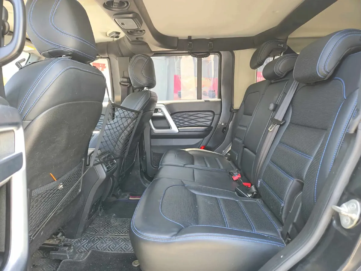 2023 Beijing BJ40 2.0T 163HP L4 8AT,autocango,china used car exporter,china ev exporter,chinese used car exporter,chinese used ev exporter