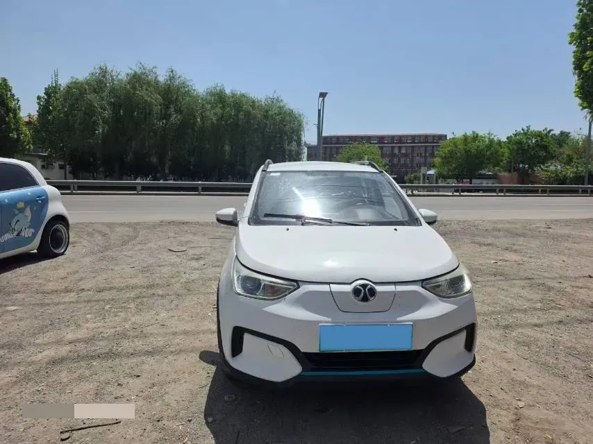 2018 Landwind XiaoYao 1.5T 163HP L4 CVT,autocango,china used car exporter,china ev exporter,chinese used car exporter,chinese used ev exporter