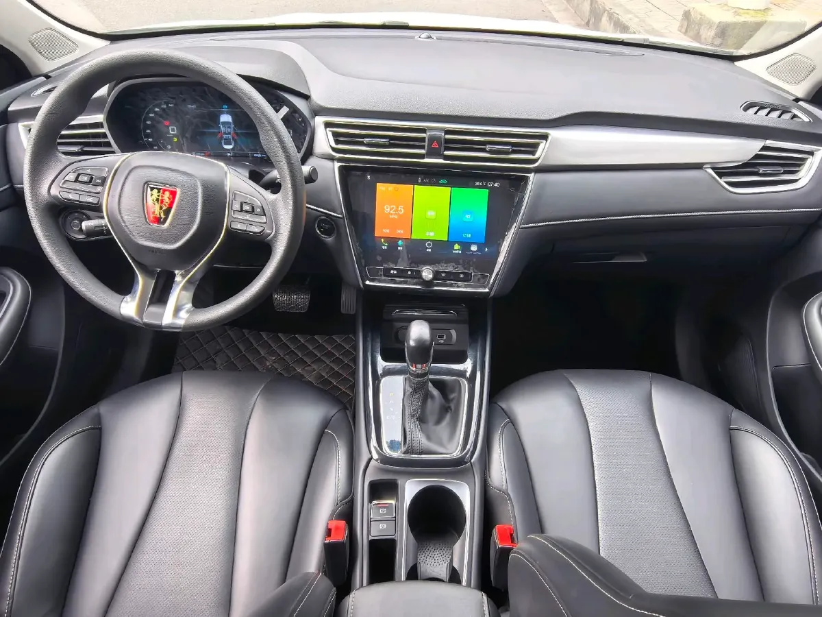 2020 Roewe i5 1.5L 120HP L4 CVT,autocango,china used car exporter,china ev exporter,chinese used car exporter,chinese used ev exporter