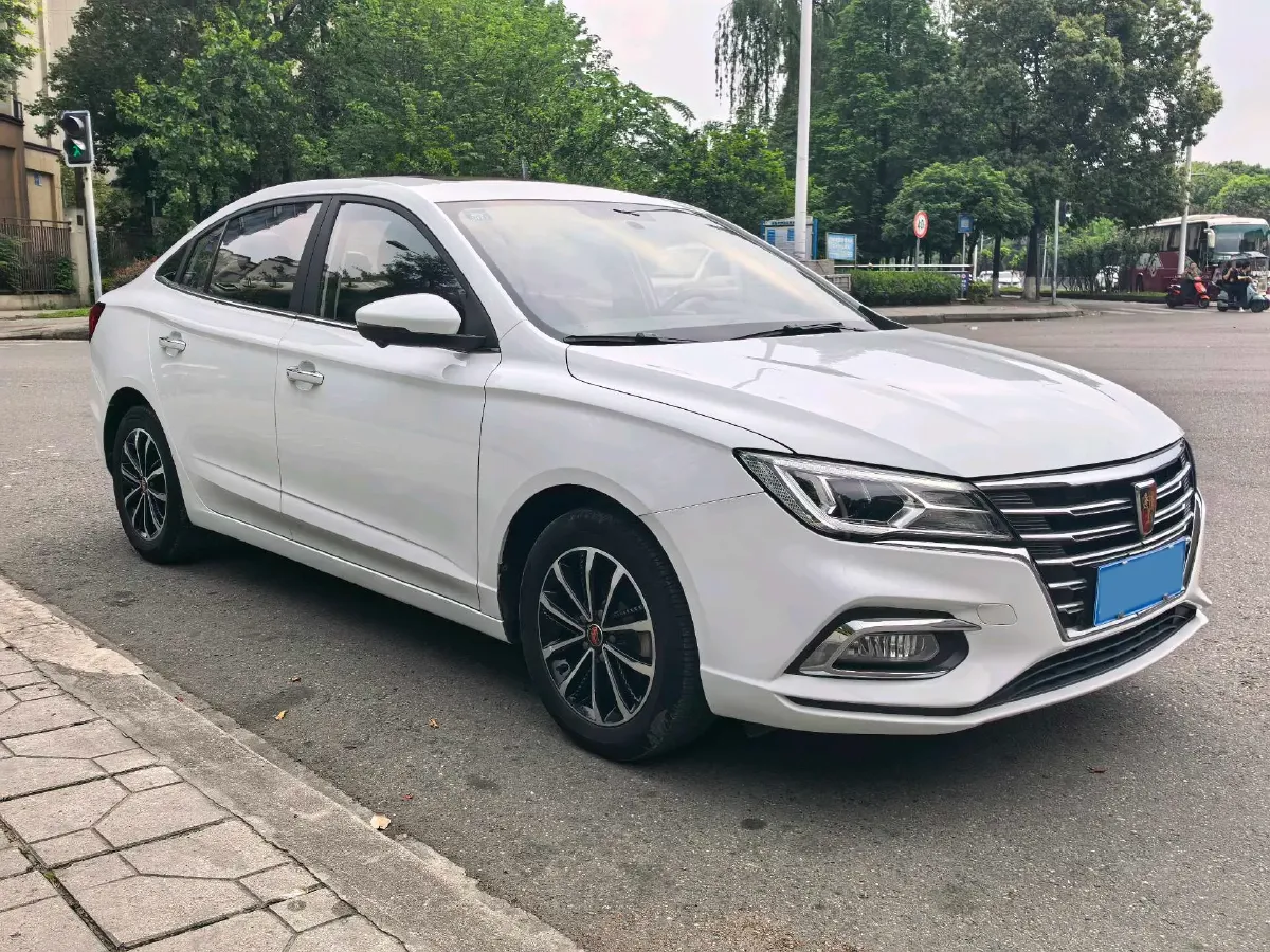 2020 Roewe i5 1.5L 120HP L4 CVT,autocango,china used car exporter,china ev exporter,chinese used car exporter,chinese used ev exporter