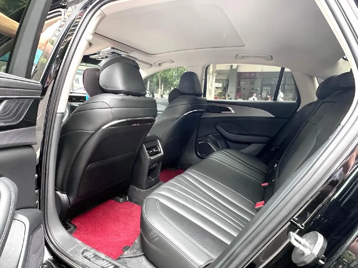 2023 HongQi H5 2.0T 224HP L4 8AT,autocango,china used car exporter,china ev exporter,chinese used car exporter,chinese used ev exporter