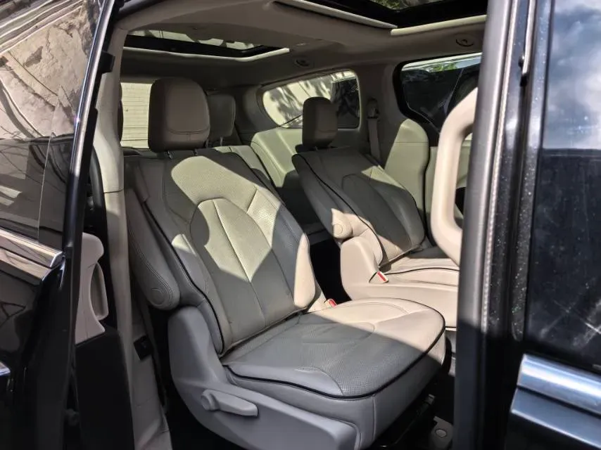 2012 Chrysler Pacifica 3.0L 167HP V6 4AT,autocango,china used car exporter,china ev exporter,chinese used car exporter,chinese used ev exporter