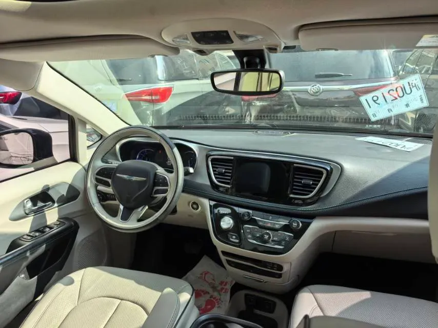 2012 Chrysler Pacifica 3.0L 167HP V6 4AT,autocango,china used car exporter,china ev exporter,chinese used car exporter,chinese used ev exporter