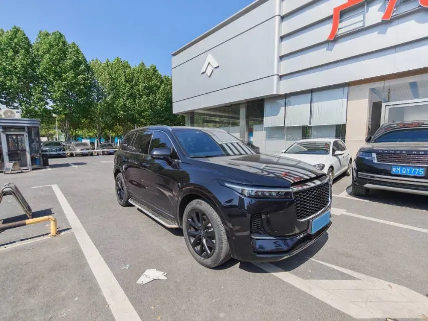 2021 Li ONE Range Extended 131HP REEV 40.5KWH,autocango,china used car exporter,china ev exporter,chinese used car exporter,chinese used ev exporter