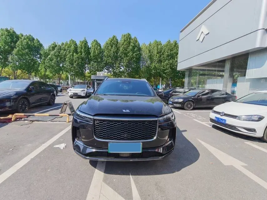 2021 Li ONE Range Extended 131HP REEV 40.5KWH,autocango,china used car exporter,china ev exporter,chinese used car exporter,chinese used ev exporter