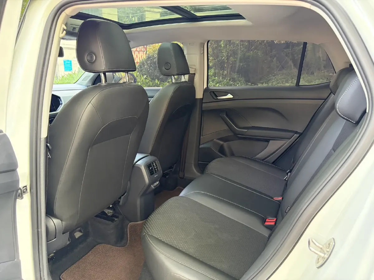 2021 Volkswagen Tacqua 1.2T 116HP L4 7DCT,autocango,china used car exporter,china ev exporter,chinese used car exporter,chinese used ev exporter