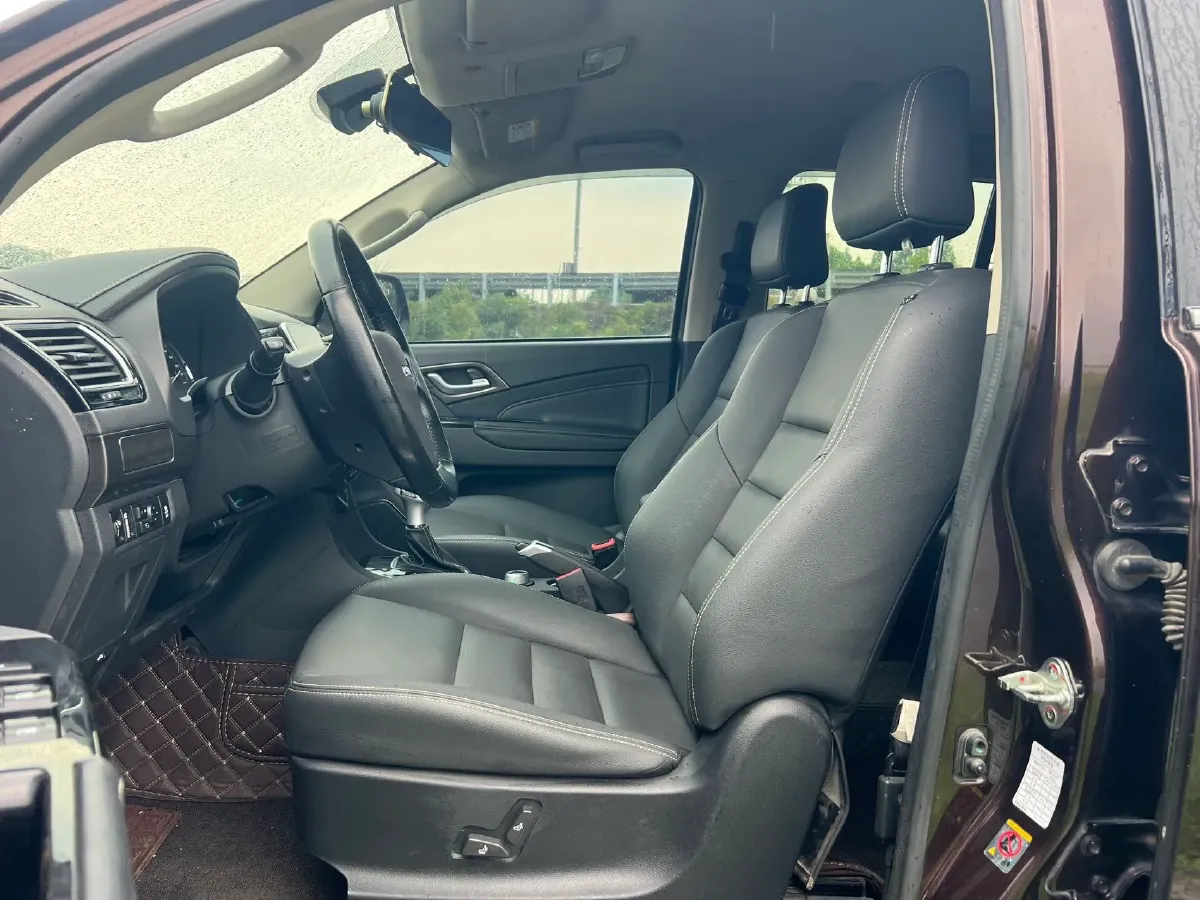 2018 Isuzu Mu-X 1.9T 163HP L4 6AT,autocango,china used car exporter,china ev exporter,chinese used car exporter,chinese used ev exporter