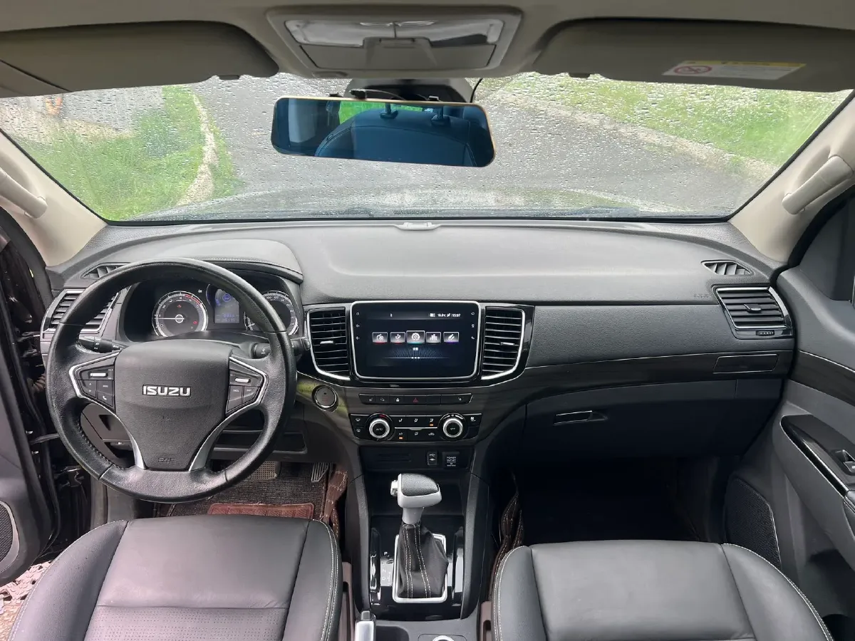 2018 Isuzu Mu-X 1.9T 163HP L4 6AT,autocango,china used car exporter,china ev exporter,chinese used car exporter,chinese used ev exporter