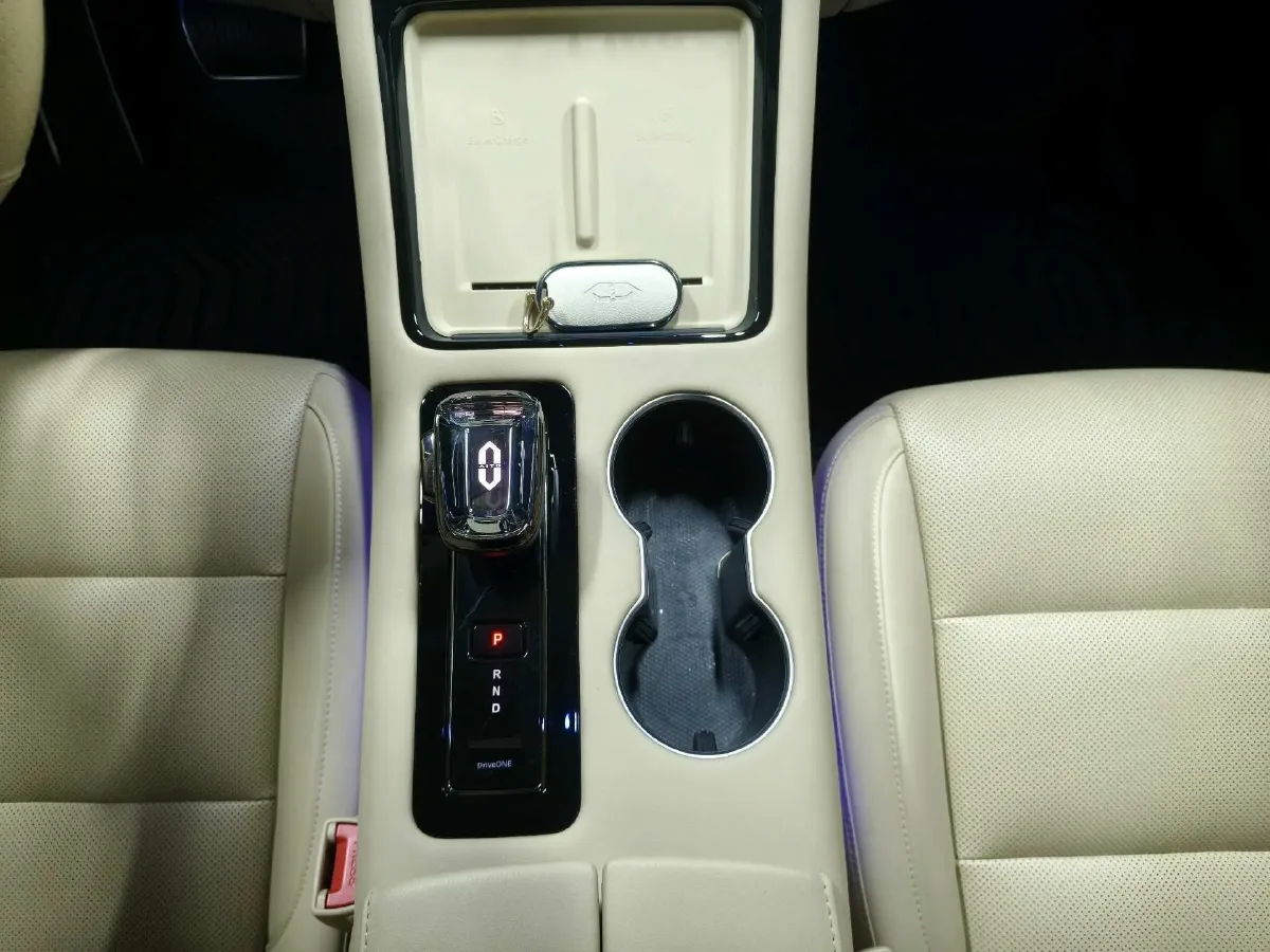 2024 HIMA AITO M5 1.5T 152HP L4 REEV 42KWH,autocango,china used car exporter,china ev exporter,chinese used car exporter,chinese used ev exporter