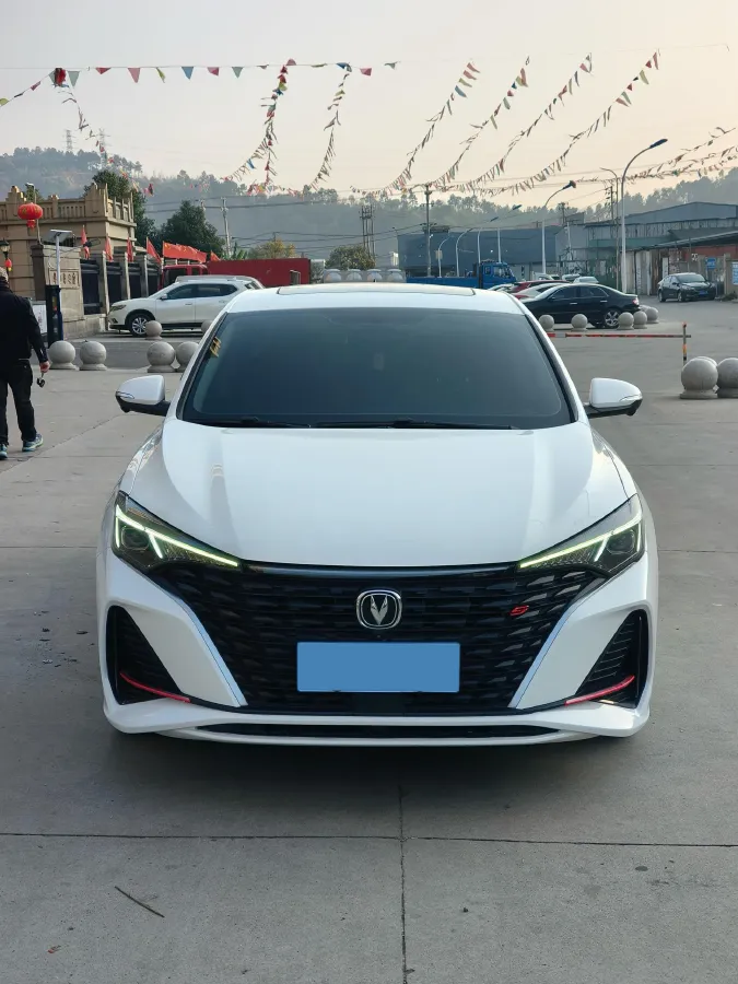 2021 ChangAn Eado 1.4T 160HP L4 7DCT,autocango,china used car exporter,china ev exporter,chinese used car exporter,chinese used ev exporter