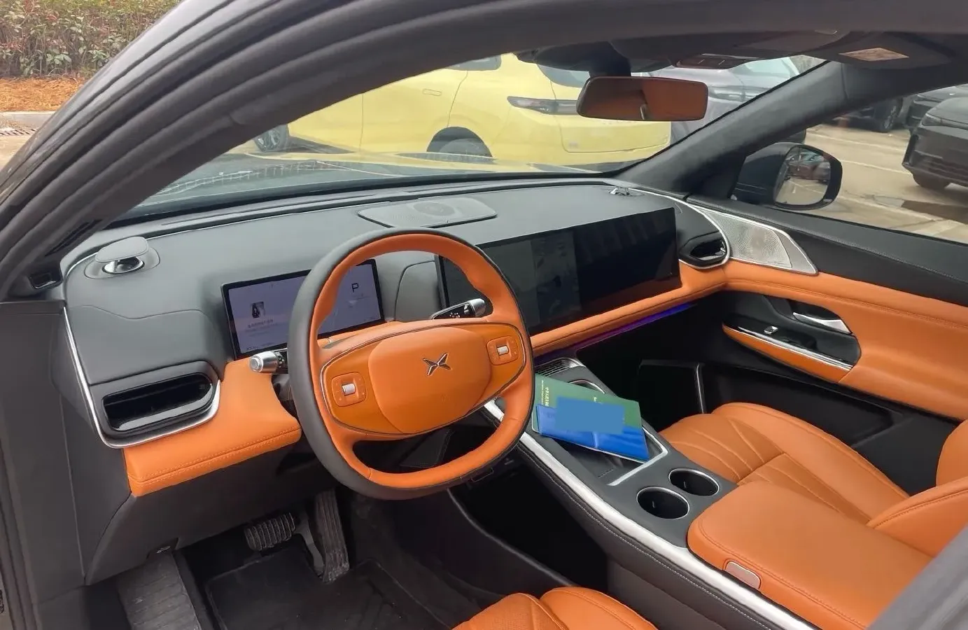 2025 Xpeng G9 BEV 79KWH,autocango,china used car exporter,china ev exporter,chinese used car exporter,chinese used ev exporter