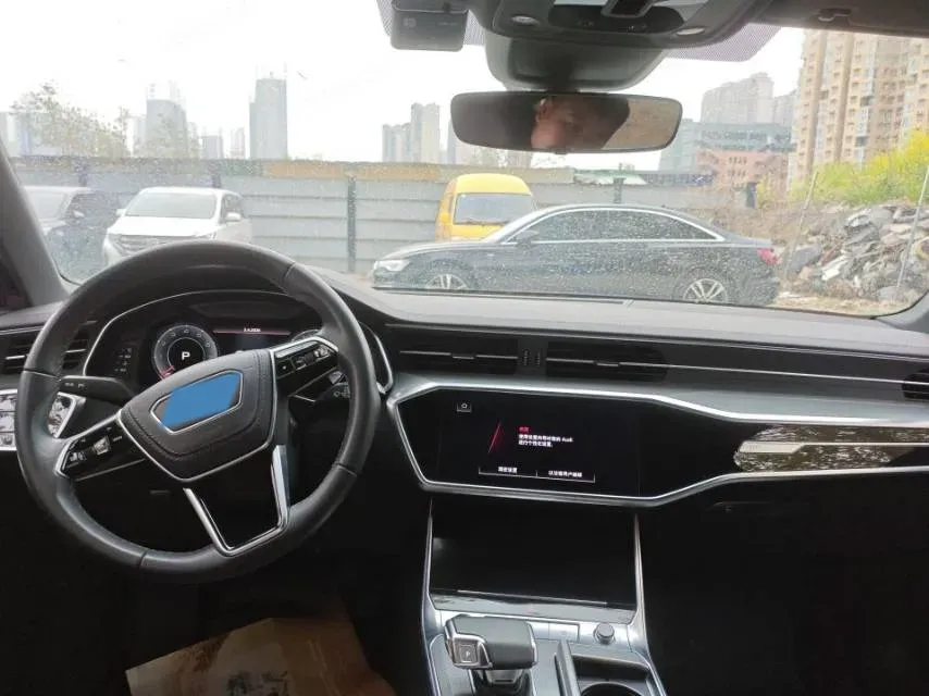 2023 Audi A6L 2.0T 190HP L4 7DCT,autocango,china used car exporter,china ev exporter,chinese used car exporter,chinese used ev exporter