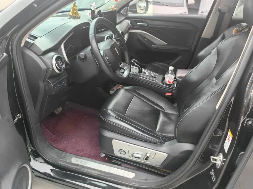 2021 WEY VV6 2.0T 227HP L4 7DCT,autocango,china used car exporter,china ev exporter,chinese used car exporter,chinese used ev exporter